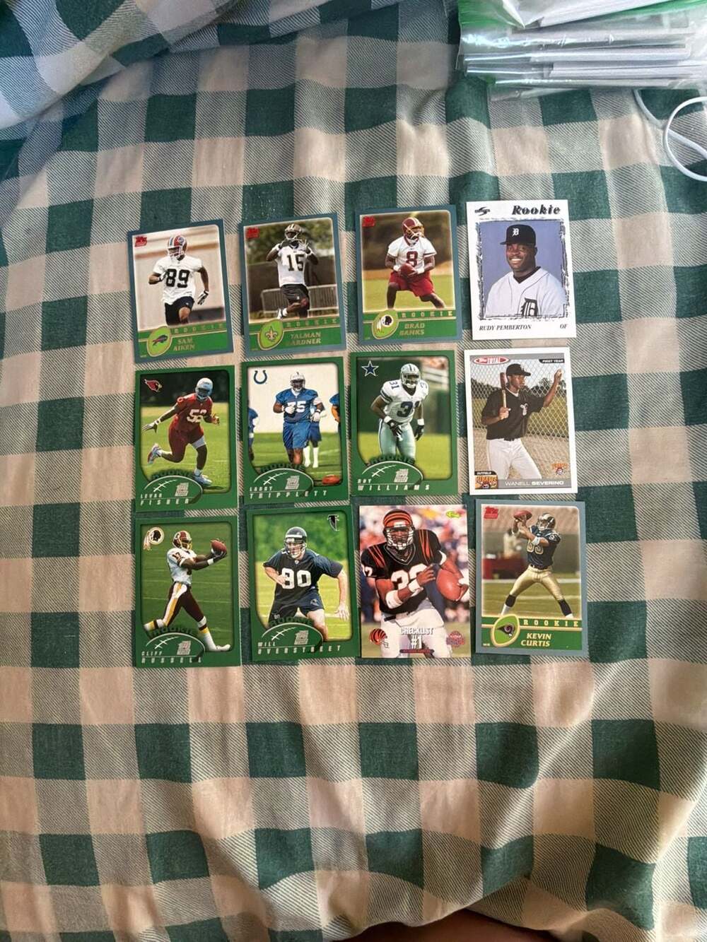 2003 Topps Football Rookie Trading Card Collection (12-Card Assortment)